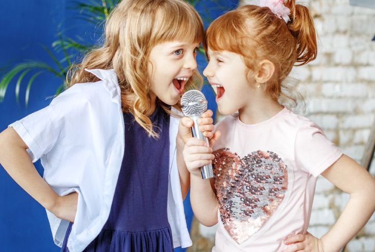 Kids Singing (5-8 Years)